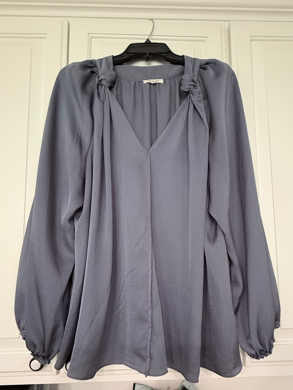 Women's Light Slate Blue V-Neck Long Sleeve Blouse